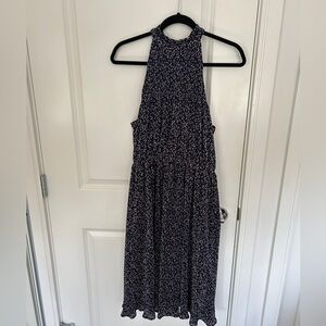 Beautiful crinkle midi dress